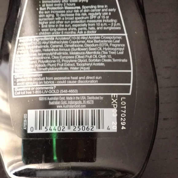 Two Australian Gold 30 Spray Gel Sunscreen with Instant Bronzer - Picture 4 of 5